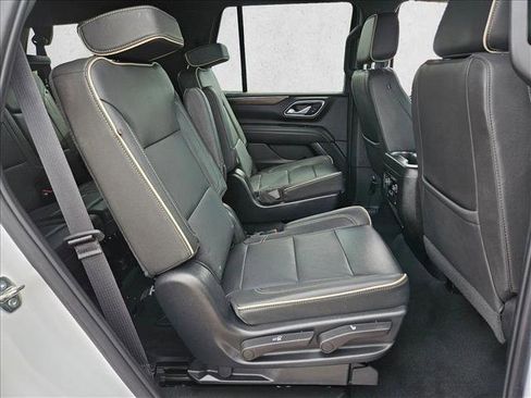 Used 2023 Chevrolet Tahoe Premier AWD/4WD image 25