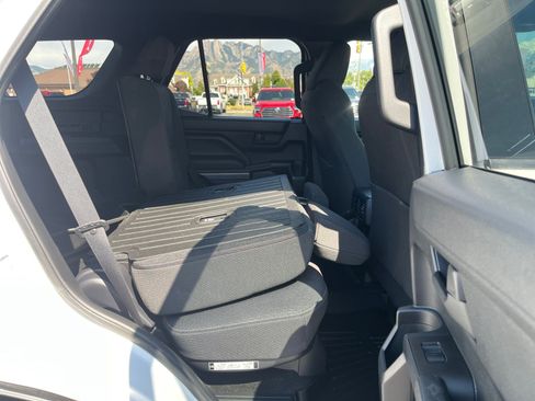 Used 2025 Toyota 4Runner SR5 AWD/4WD image 16