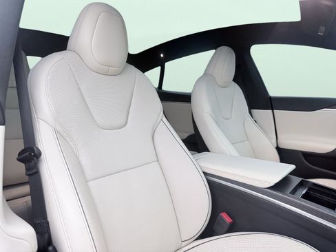 Used 2023 Tesla Model S Plaid image 53