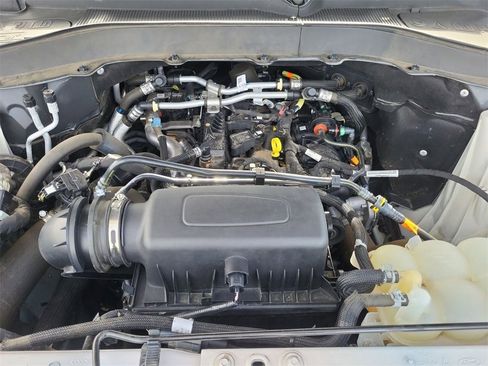 Used 2022 Ford Explorer XLT w/ Equipment Group 202A image 36