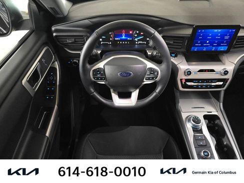 Used 2023 Ford Explorer XLT image 16