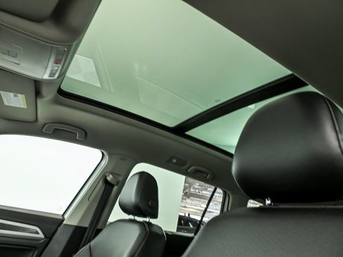 Used 2019 Volkswagen Atlas SE w/ Panoramic Sunroof Package AWD/4WD image 14
