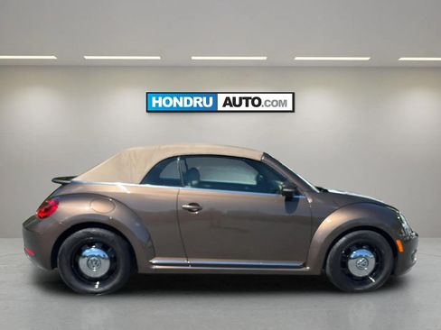 Used 2013 Volkswagen Beetle 2.5 FWD image 11