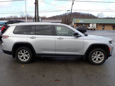 Used 2023 Jeep Grand Cherokee L Limited w/ Trailer Tow Group (B) image 9