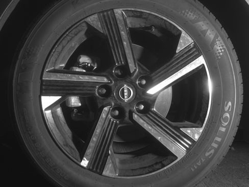 Used 2025 Nissan Sentra SV FWD image 12