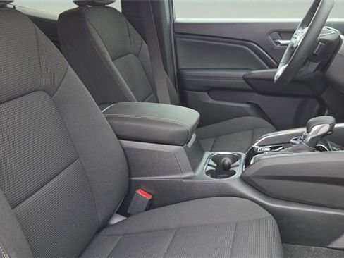 New 2026 GMC Canyon Elevation w/ Convenience Package image 15