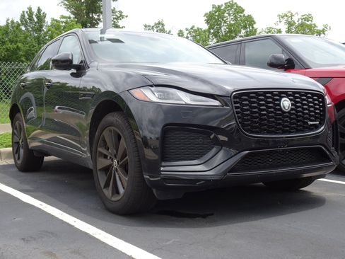 New 2025 Jaguar F-PACE R-Dynamic S AWD/4WD image 4