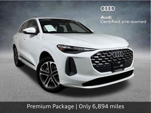 Used 2025 Audi Q5 Premium w/ Convenience Package AWD/4WD image 1