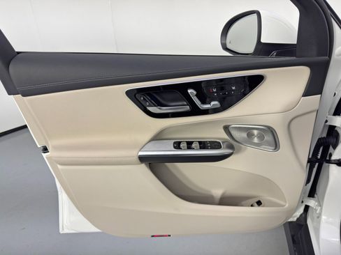 Used 2024 Mercedes-Benz GLC 300 GLC 300 w/ Exclusive Trim Pack image 47