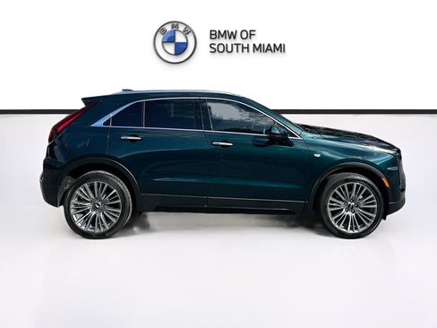 Used 2025 Cadillac XT4 Premium Luxury image 8