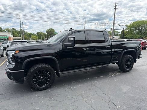 Certified 2025 Chevrolet Silverado 2500 LTZ w/ Trail Boss Package AWD/4WD image 3