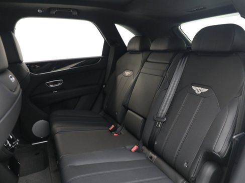 New 2025 Bentley Bentayga image 21