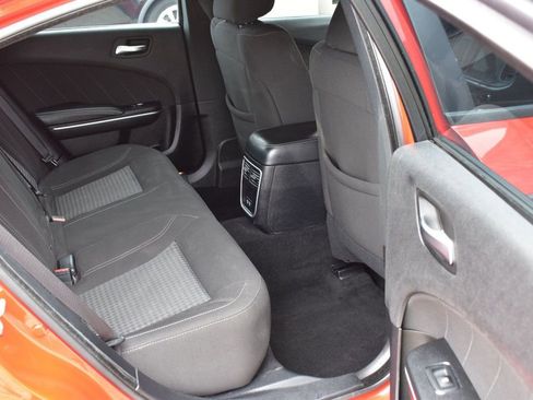 Used 2020 Dodge Charger SXT w/ Driver Convenience Group image 23