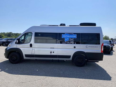 Used 2024 RAM ProMaster 3500 w/ Quick Order Package 22H SLT+ FWD image 6
