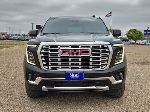 Used 2025 GMC Yukon Denali image 8