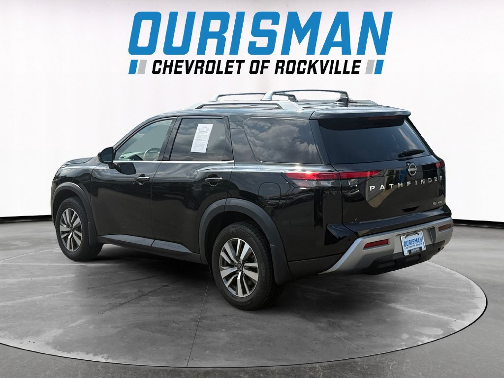 Used 2023 Nissan Pathfinder SL AWD/4WD image 4