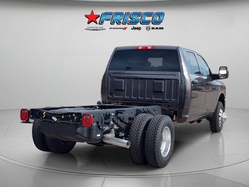 New 2025 RAM 3500 Tradesman w/ Chrome Appearance Group AWD/4WD image 7