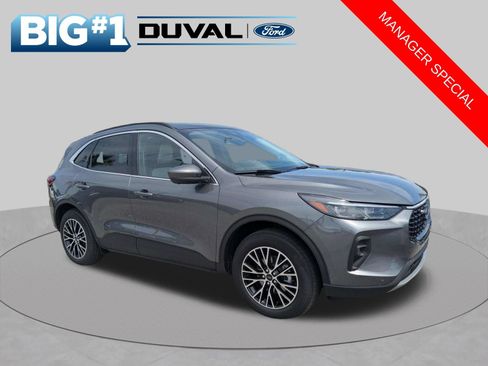 Certified 2026 Ford Escape SE w/ PHEV Premium Package FWD image 2