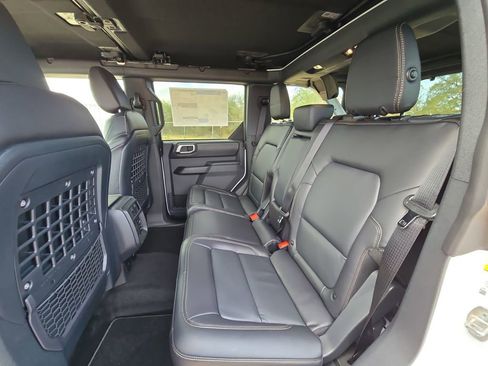 New 2025 Ford Bronco Badlands image 20