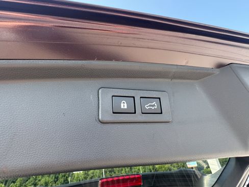 Used 2024 Subaru Outback Limited AWD/4WD image 8