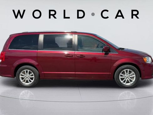 Used 2018 Dodge Grand Caravan SXT FWD image 8