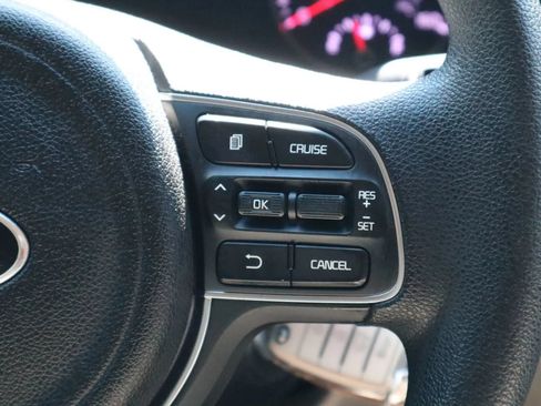 Used 2016 Kia Optima LX FWD image 18