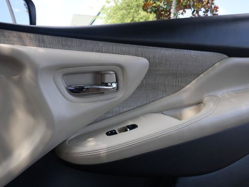 Used 2020 Nissan Murano SL w/ Moonroof Package AWD/4WD image 39