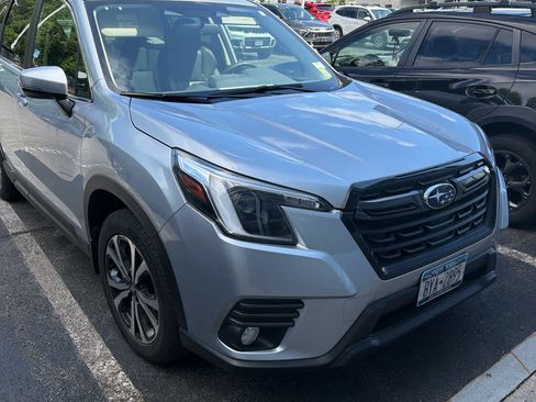 Used 2022 Subaru Forester Limited AWD/4WD image 4
