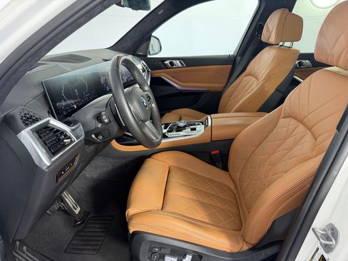 Used 2025 BMW X7 xDrive40i w/ Executive Package AWD/4WD image 5