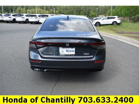 Used 2024 Honda Accord Touring image 6