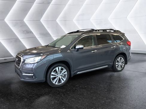 Used 2021 Subaru Ascent Touring w/ Popular Package #2 image 3