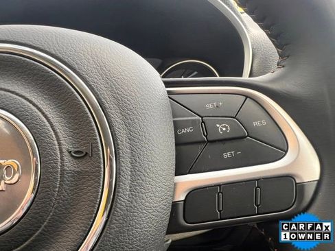 Used 2019 Jeep Compass Latitude image 13