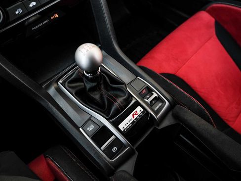 Used 2017 Honda Civic Type R image 26