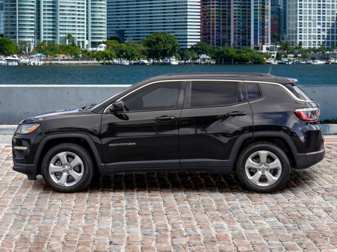 Used 2020 Jeep Compass Latitude image 8