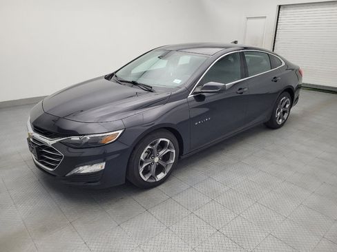 Used 2023 Chevrolet Malibu LT FWD image 2