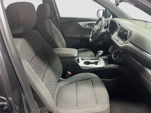 Used 2022 Chevrolet Blazer LT image 27