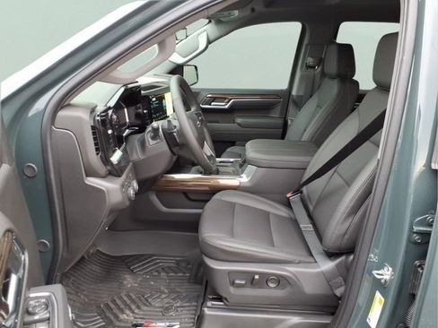 New 2026 Chevrolet Silverado 1500 LT Trail Boss w/ Convenience Package II AWD/4WD image 14