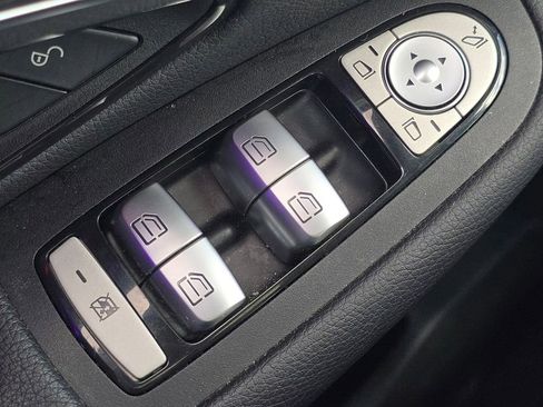 Certified 2022 Mercedes-Benz GLC 300 4MATIC image 28