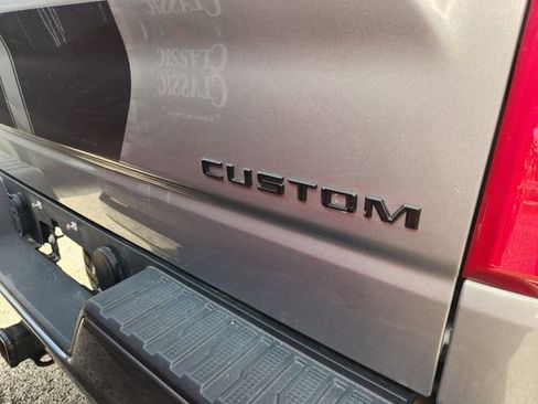 Used 2024 Chevrolet Silverado 1500 Custom w/ Rally Edition AWD/4WD image 9