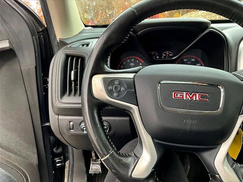 Used 2015 GMC Canyon SLE w/ SLE Convenience Package image 14