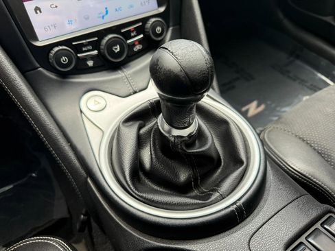 Used 2009 Nissan 370Z Touring w/ Sport Pkg RWD image 36