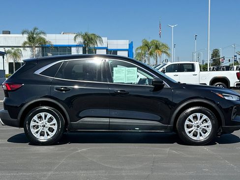 Used 2024 Ford Escape Active FWD image 3