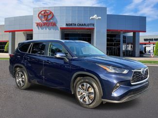 Used 2023 Toyota Highlander XLE FWD 360° Tour