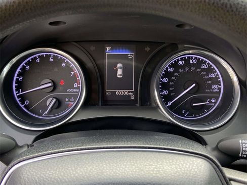 Used 2019 Toyota Camry LE image 33