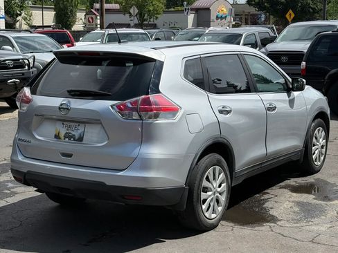 Used 2015 Nissan Rogue S FWD image 4
