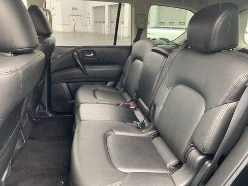 Used 2021 Nissan Armada SV AWD/4WD image 32