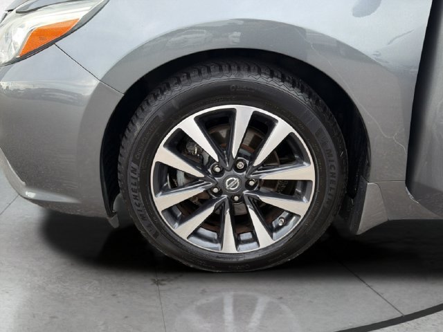 Used 2016 Nissan Altima 2.5 SV w/ Convenience Package FWD image 31