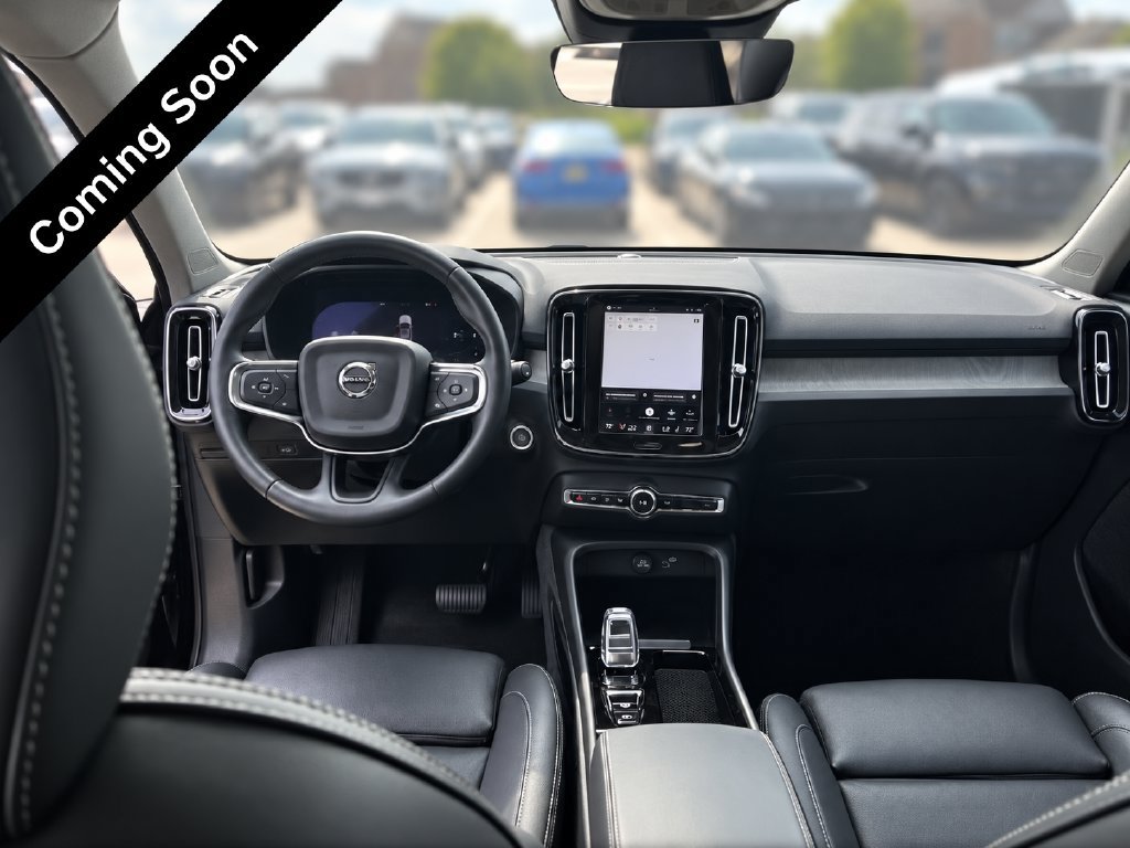 Certified 2024 Volvo XC40 B5 Plus w/ Climate Package AWD/4WD image 3