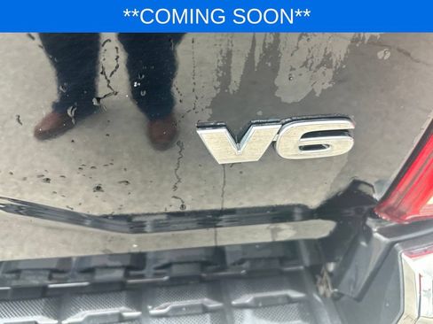 Used 2017 Toyota Tacoma SR5 w/ Tow Package AWD/4WD image 17