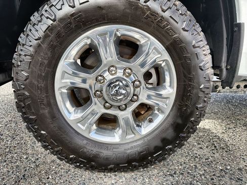 Used 2023 RAM 2500 Big Horn w/ Cold Weather Group AWD/4WD image 18